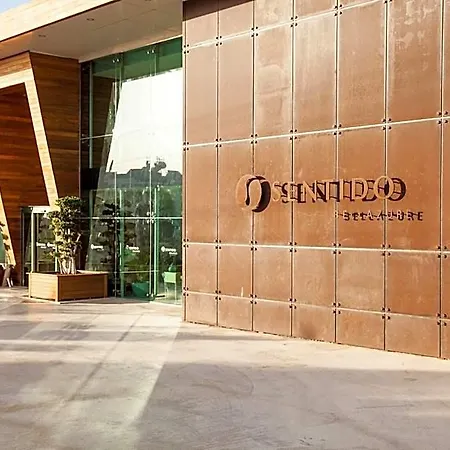Bellazure Hotel 4*